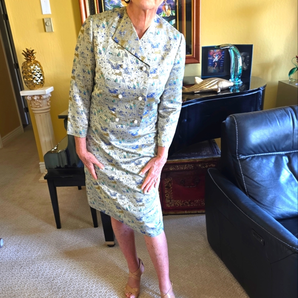 Singapore, Modern Silk Store, 100% Silk Dress & Jacket